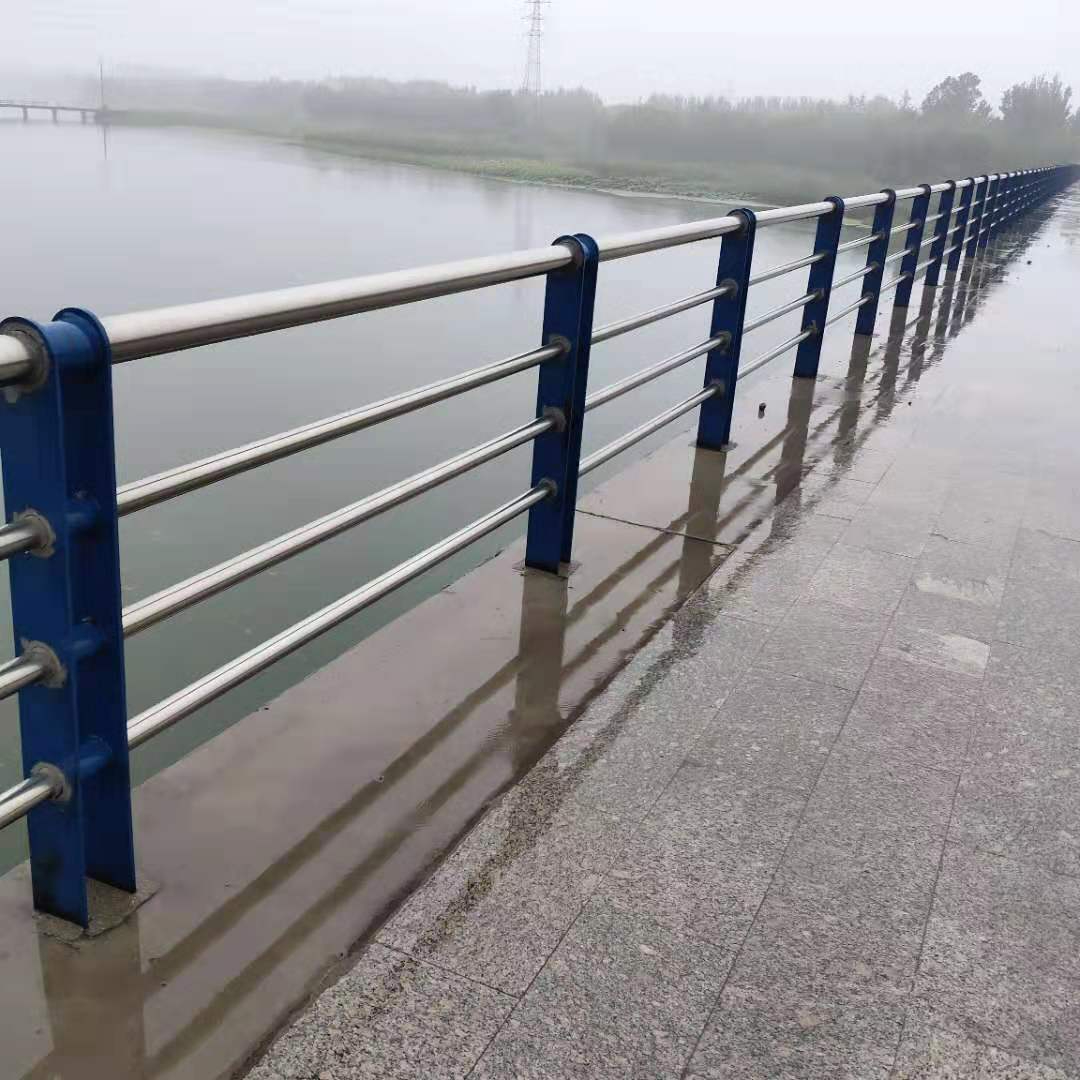 河道護欄