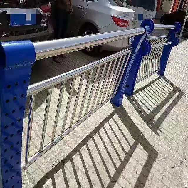 道路護欄