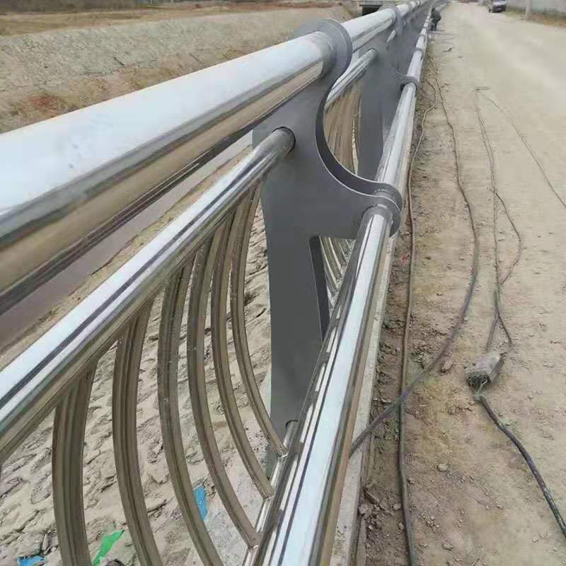 道路護欄
