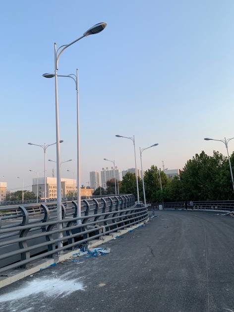 防撞護(hù)欄
